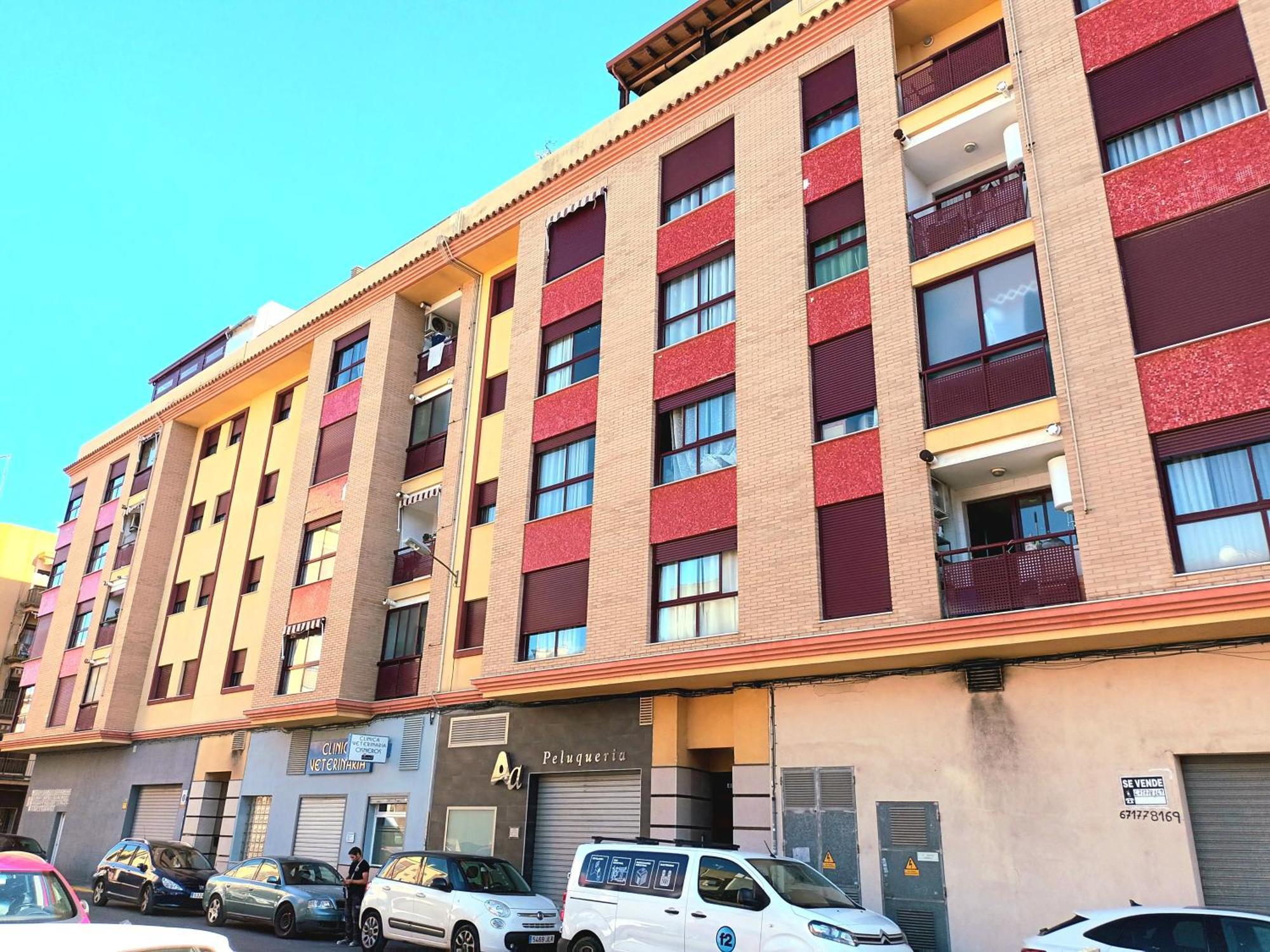 Piso Amplio De 3 Habitaciones, 2 Banos, Ascensor Y Parking Burriana Eksteriør bilde